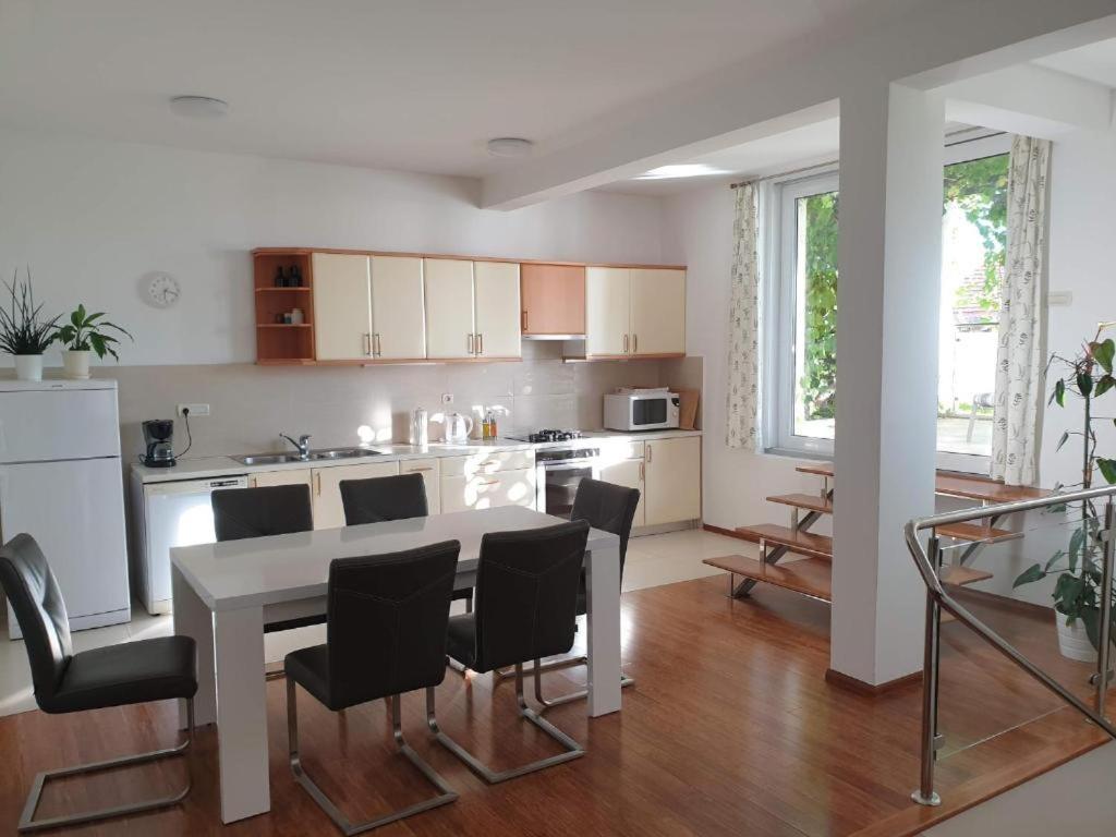 Abelia, Two Terraces, Hot Tub, Free Parking * Ragusa