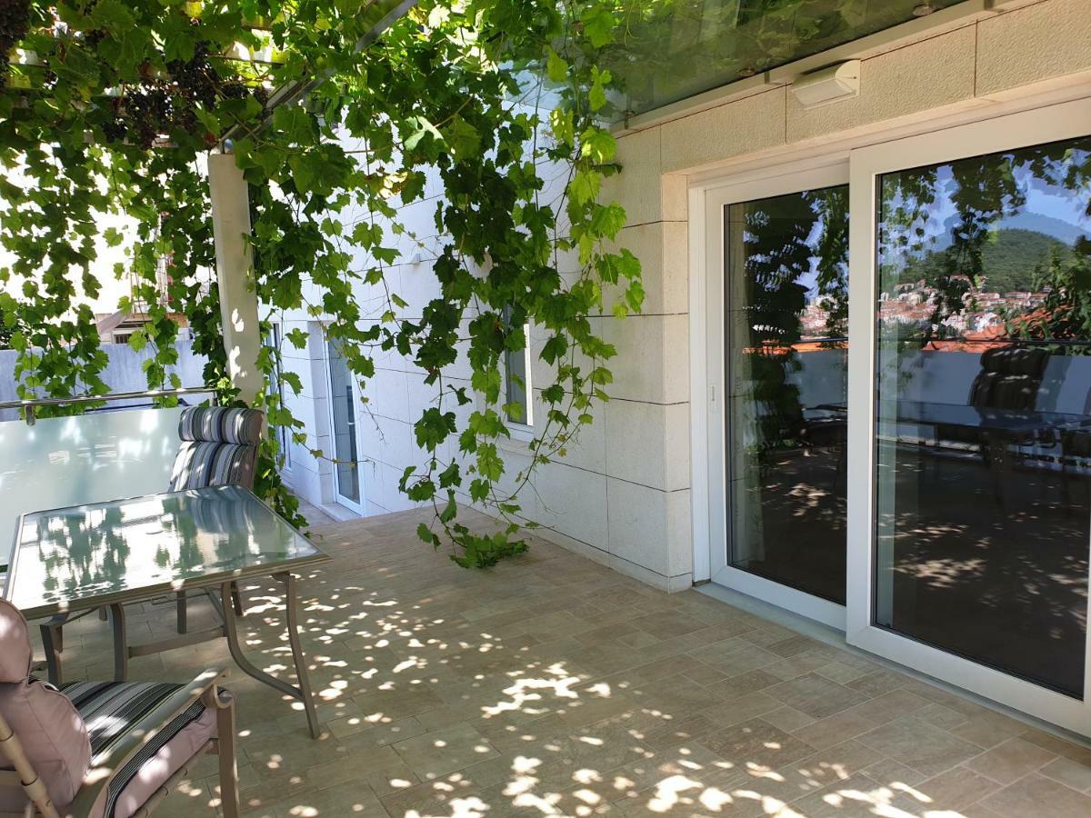 Apartamento Abelia, Two Terraces, Hot Tub, Free Parking Dubrovnik