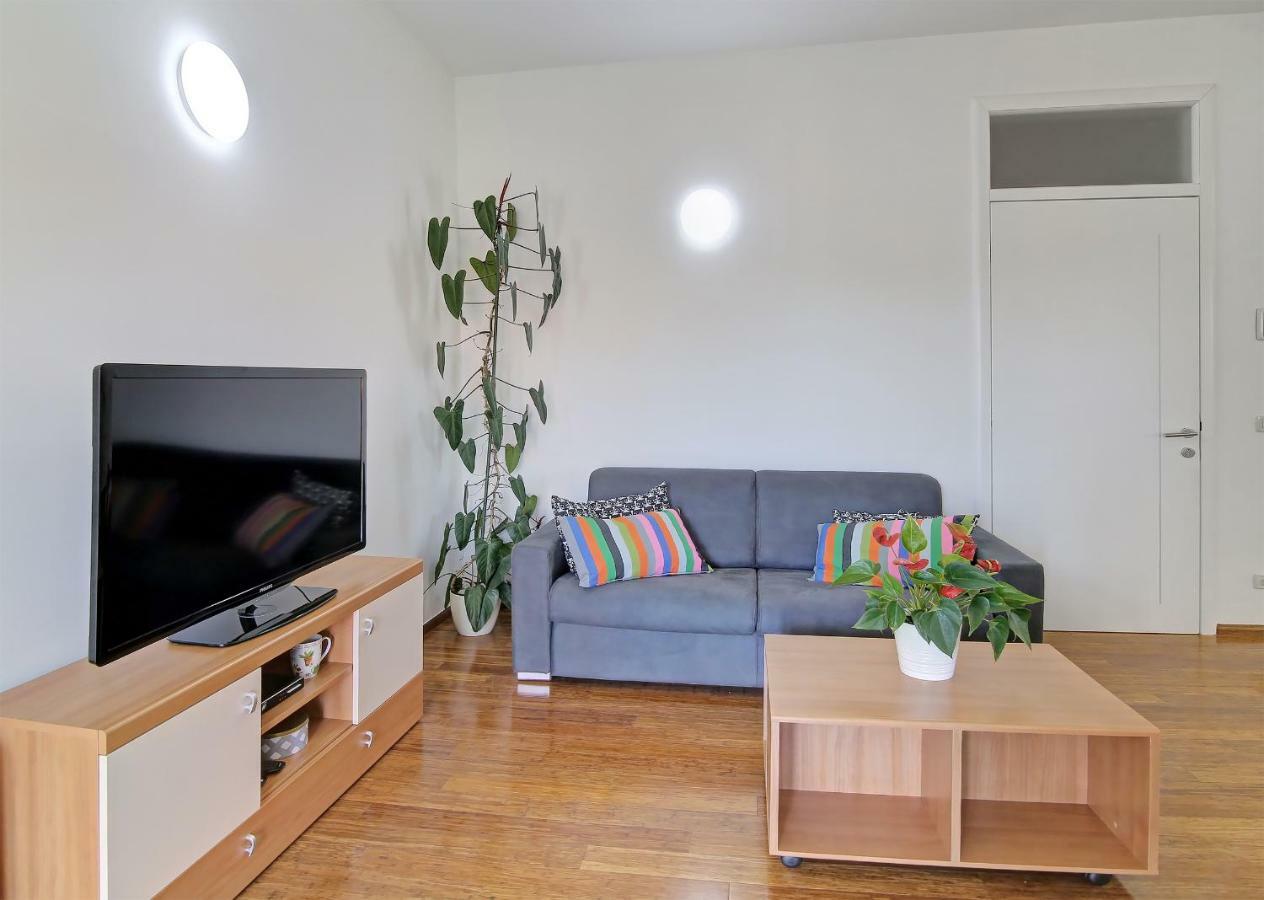 Abelia, Two Terraces, Hot Tub, Free Parking Appartamento