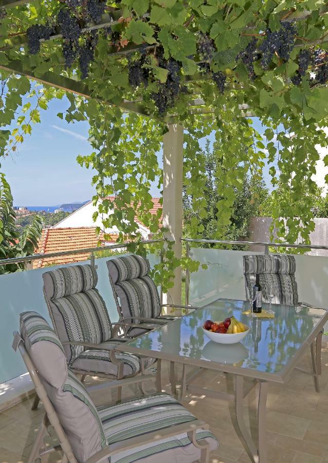 Abelia, Two Terraces, Hot Tub, Free Parking Appartamento *