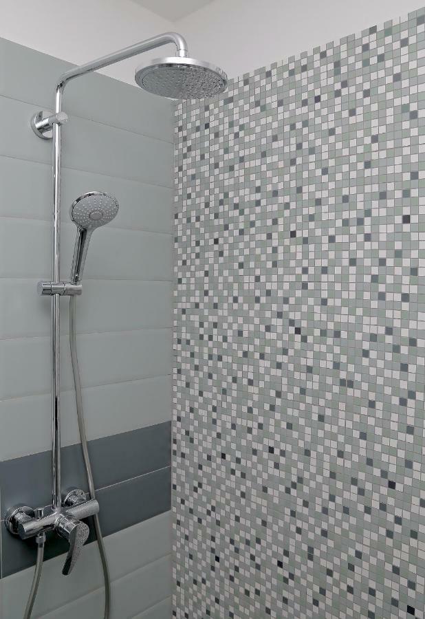 Abelia, Two Terraces, Hot Tub, Free Parking Apartamento