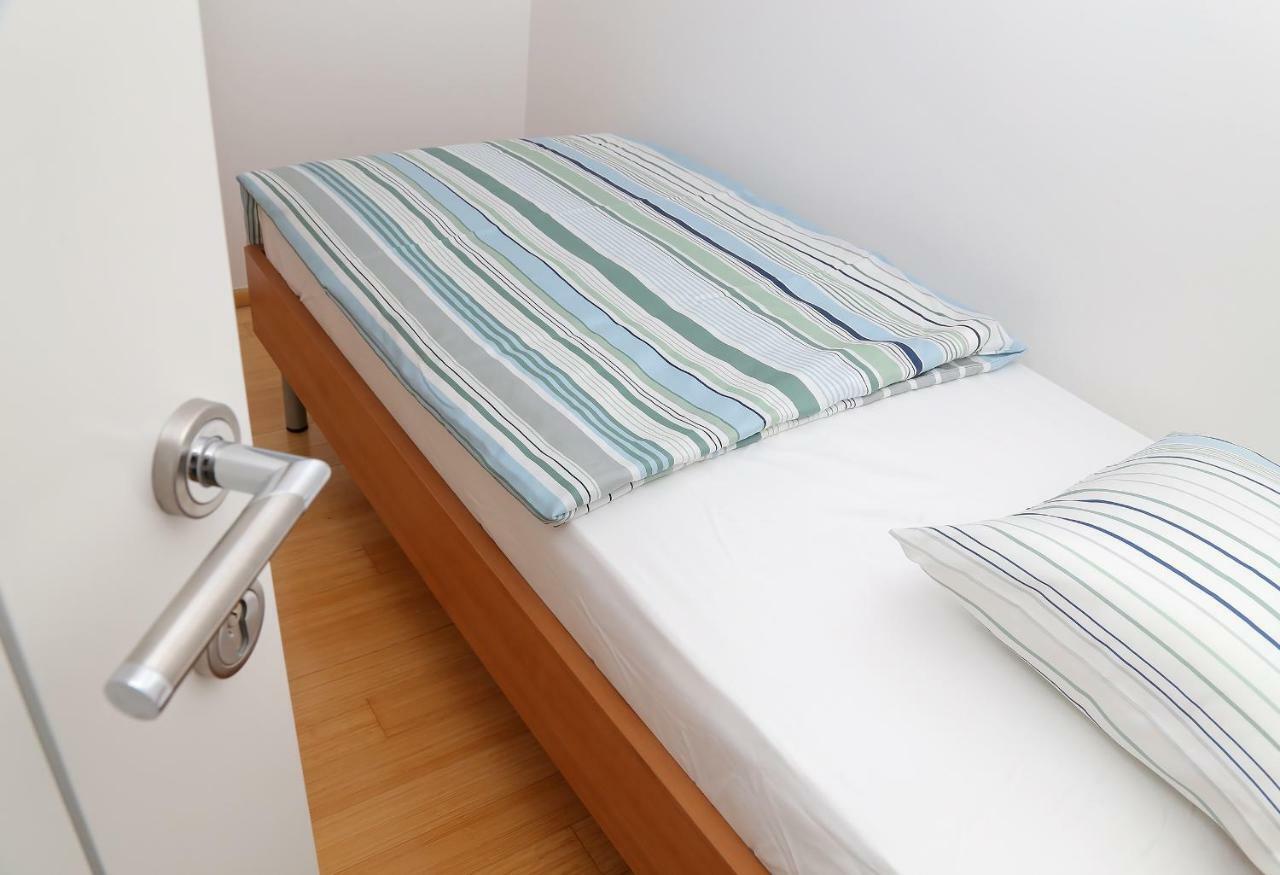 Abelia, Two Terraces, Hot Tub, Free Parking Apartamento *